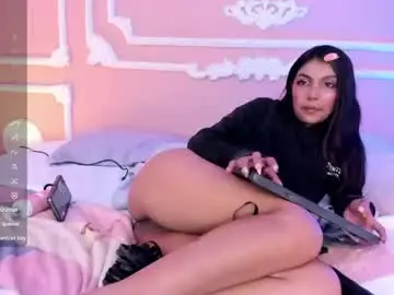 Chaturbate Live Sex Cam of sakiakanee