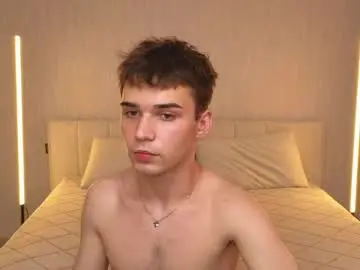 Chaturbate Live Sex of simonboy592
