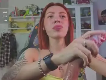 Chaturbate Live Sex Cam of ur_olivia
