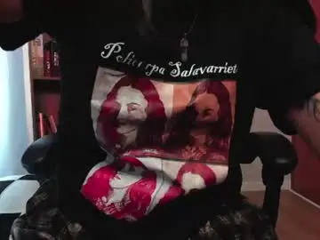Chaturbate Live Sex Cam of valerie__sky