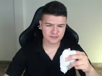 Chaturbate Live Porn of david_smit_