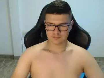 Chaturbate Live Porn of david_smit_