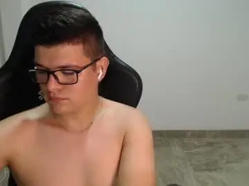 Chaturbate Adult Webcams of david_smit_