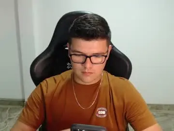 Chaturbate Watch Live Sex Cams of david_smit_