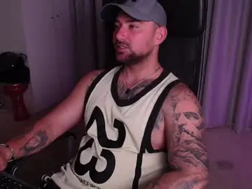 Chaturbate Live Sex Cam of duncanstones