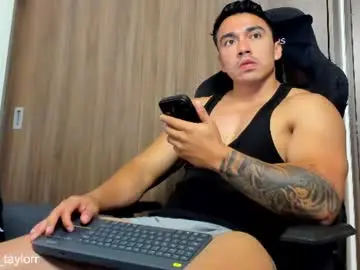 Chaturbate Free Live Porn of eithanconor1