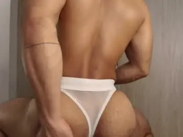 Chaturbate Sex Cam of andrew_west_