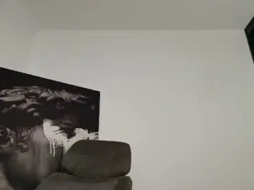 Chaturbate Live Sex Cam of andrew_west_