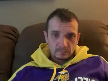 Chaturbate Live Sex Cam of bennymn