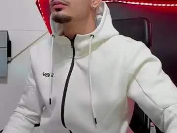 Chaturbate Live Sex Cam of brandontatex