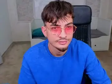 Chaturbate Live Sex Cam of brandontatex