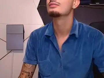 Chaturbate Live Sex Cam of brandontatex