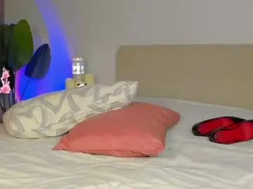 Chaturbate Nude Webcam of emmanuelleee