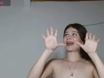 Chaturbate Free Porn Cam of emily_littesweet