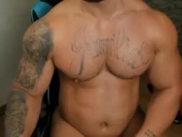 Chaturbate Free Porn Cam of jaxonhunk