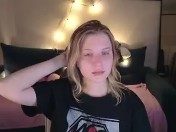 Chaturbate Live Porn of viki_charm