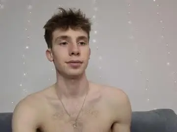 Chaturbate Free Live Porn of cute_brian