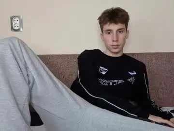 Chaturbate Best live sex cam show of cute_brian