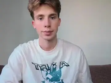 Chaturbate Best live sex cam show of cute_brian