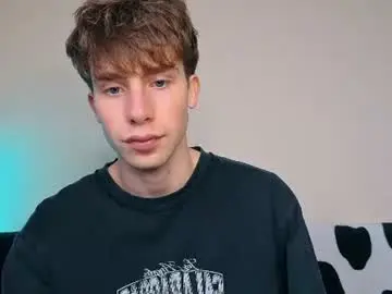 Chaturbate Best live sex cam show of cute_brian