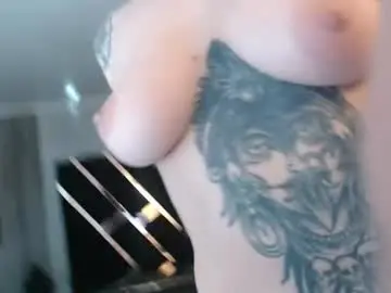 Chaturbate Live Sex Cam of damiaoshun_ch