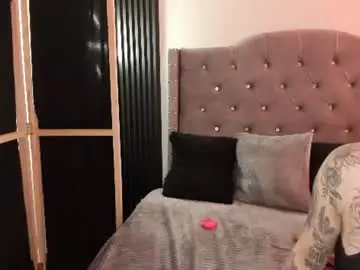 Chaturbate Live Sex Cam of scarbadgirl_