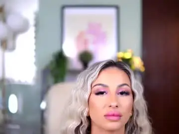 Chaturbate Sex Cam of celinedyor