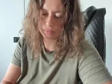 Chaturbate Live Sex Cam of dyafirst