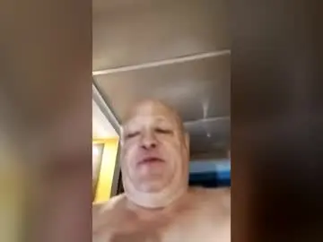 Chaturbate Nude Webcam of kevydaddyhubby2