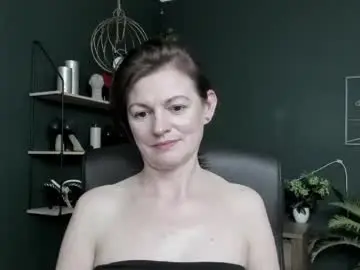 Chaturbate Adult Video Chat of vivian_dream