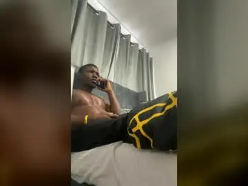 Chaturbate Live Sex Cam of desy2283