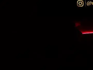 Chaturbate Live Sex Cam of dominic_smith_