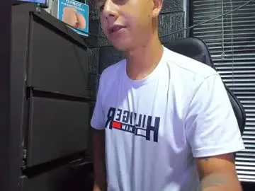 Chaturbate Free Live Porn of g_lincoln
