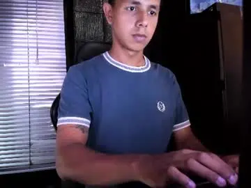 Chaturbate Adult Webcam of g_lincoln