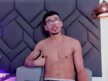 Chaturbate Live Sex Cam of philip_collins