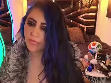 Chaturbate Live Sex Cam of scarleth_bluee