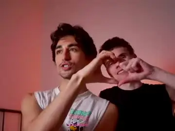Chaturbate Live Sex Cam of 2honeyguys
