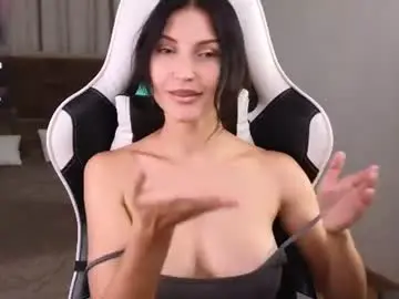 Chaturbate Free Porn Cam of bunnybitchh_