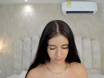 Chaturbate Live Sex Cam of miaa_lind
