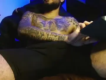 Chaturbate Live Sex Cam of yio__cohen
