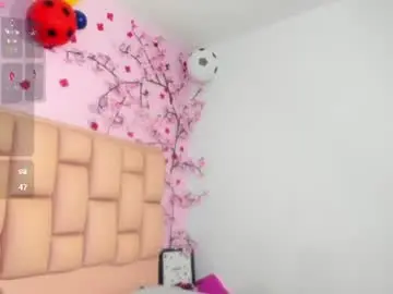 Chaturbate Nude Webcam of emma_cg