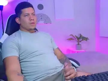 Chaturbate Best live sex cam show of _robertobaggio