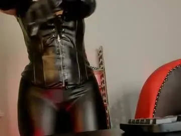 Chaturbate Live Sex Cam of goddess_sophie99