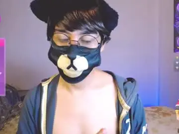 Chaturbate Nude Webcam of yuniorb