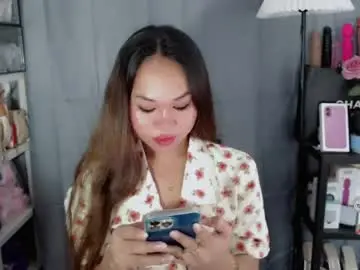 Chaturbate Free Live Porn of allirah20x