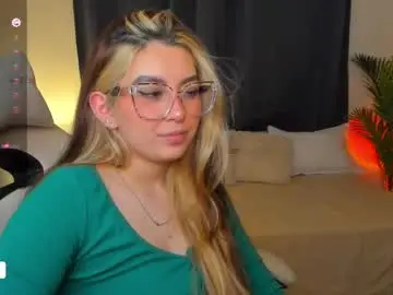 Chaturbate Private Sex Chat of dakottaa__
