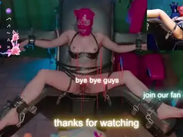 Chaturbate Free Live Porn of kenllyhot_and_valeriahell