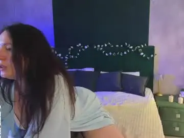 Chaturbate Live Sex Cam of lea_shadom