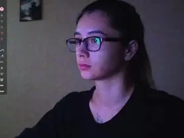 Chaturbate Watch Live Sex Cams of darlabelle