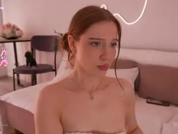 Chaturbate Live Sex Cam of eviesapphire